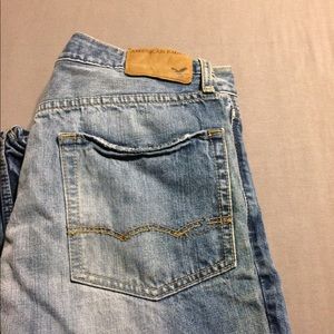 American Eagle Relaxed fit blue jeans